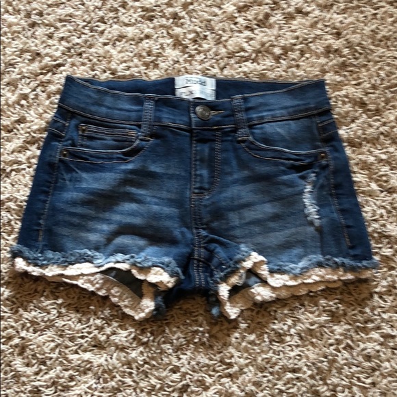 Mudd Pants - MUDD Jean Shorts with Lace - Size 0